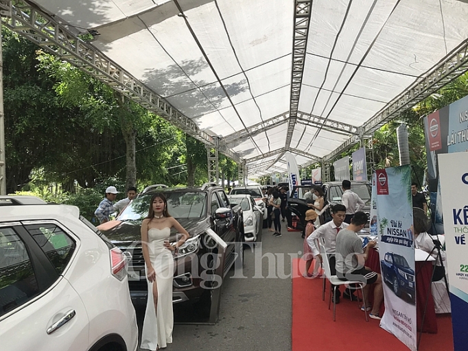 Sôi động hội chợ ô tô lần đầu tiên tại miền Bắc soi dong hoi cho o to lan dau tien tai mien bac