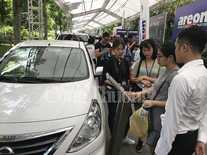 Sôi động hội chợ ô tô lần đầu tiên tại miền Bắc soi dong hoi cho o to lan dau tien tai mien bac