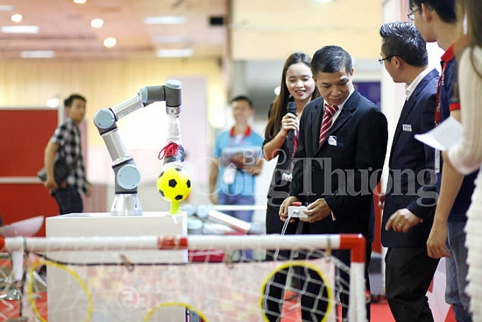 quy tu nhieu cong nghe san xuat cua nha may thong minh