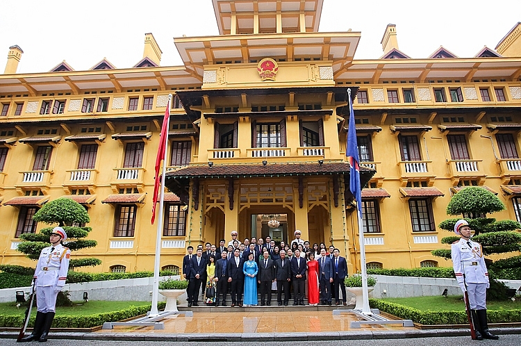 Lễ thượng cờ ASEAN 2020 le thuong co asean 2020