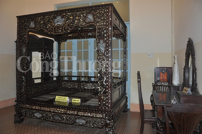 su c hu t van ho a xu hoa i co ba c lieu