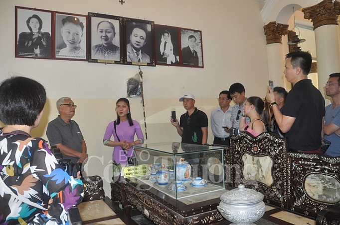 su c hu t van ho a xu hoa i co ba c lieu