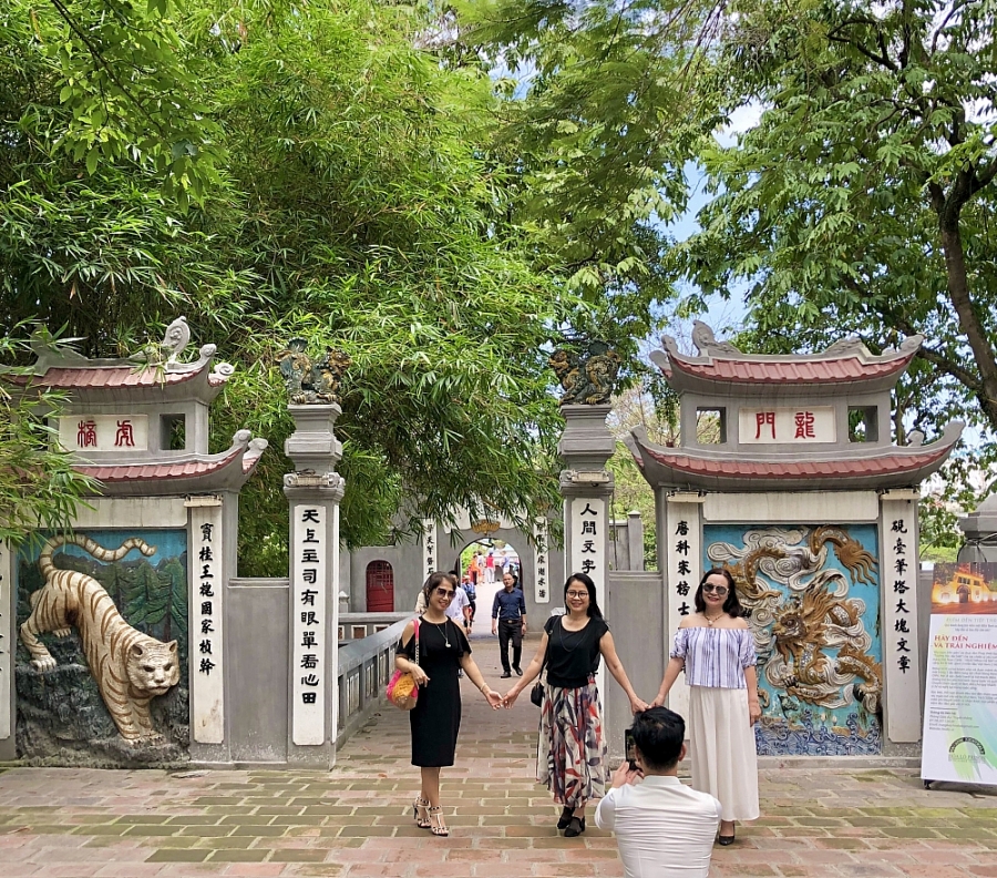 2430-ha-noi-dang-day-manh-khai-thac-thi-truong-noi-dia