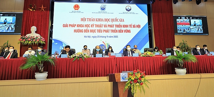 Giải pháp khoa học, kỹ thuật hướng đến mục tiêu phát triển bền vững Giải pháp khoa học, kỹ thuật hướng đến mục tiêu phát triển bền vững