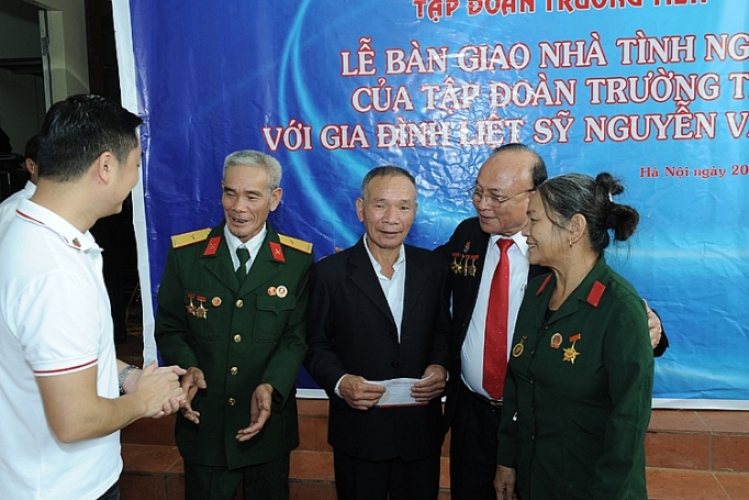 Tập đoàn Trường Tiền thực hiện hành trình lan tỏa lòng nhân ái tap doan truong tien thuc hien hanh trinh lan toa long nhan ai