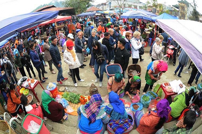 Nghị quyết 08-NQ/TW- đưa du lịch thành ngành kinh tế mũi nhọn nghi quyet 08 nqtw dua du lich thanh nganh kinh te mui nhon