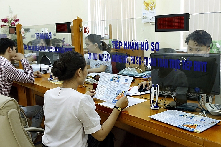 hướng tới sự hài lòng của người dân và doanh nghiệp 4712-ung-dung
