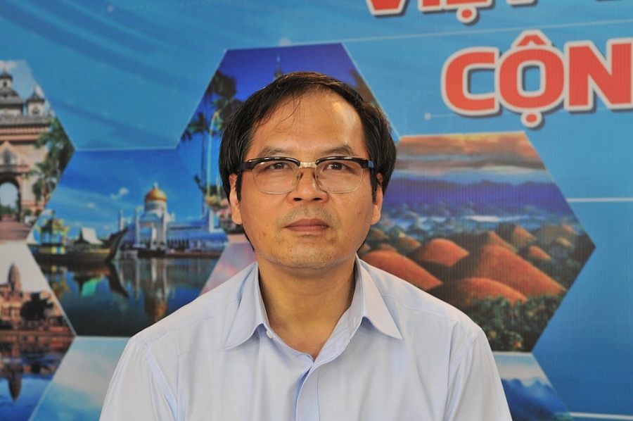 undefined 0905-ong-to-hoai-namjpg