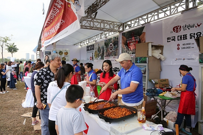 an tuong am thuc han quoc tai ha noi