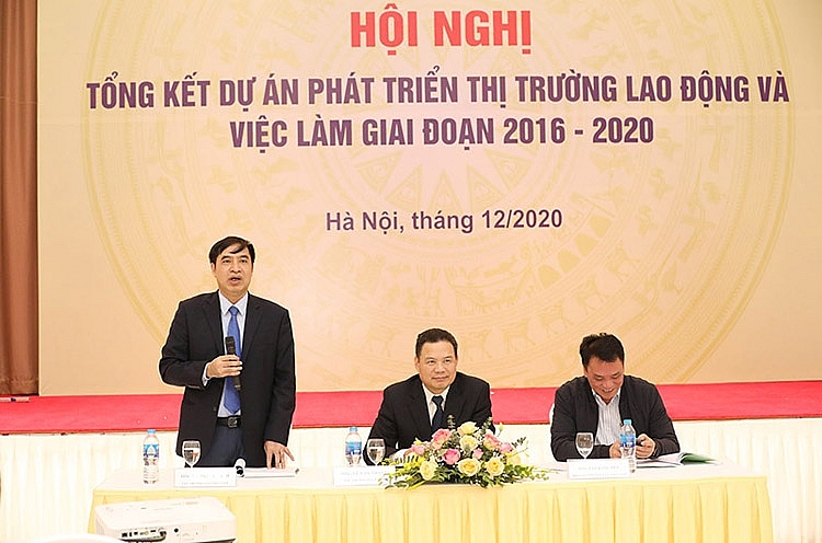 undefined 0107-hoi-nghi