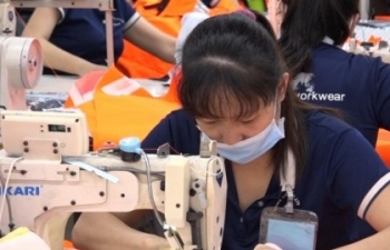 Tín hiệu sản xuất phục hồi, nhiều doanh nghiệp tăng ca, tuyển lao động