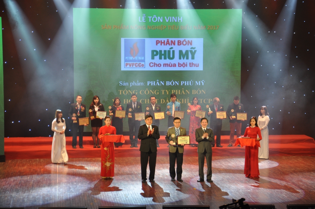 nam 2019 pvfcco phan dau doanh thu 9968 ty dong