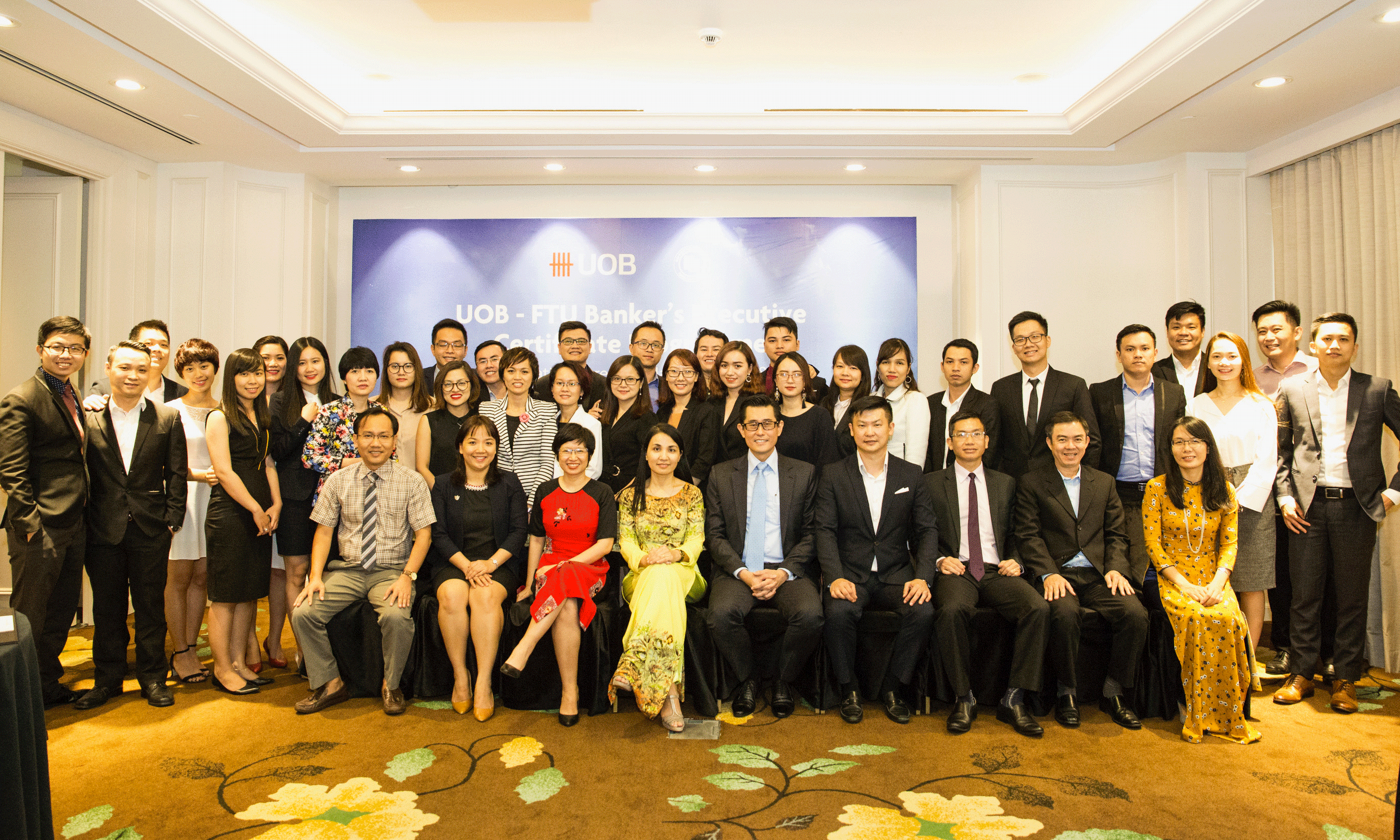 chuong trinh dao tao danh cho nganh tai chinh uob ftu da tot nghiep khoa dau tien