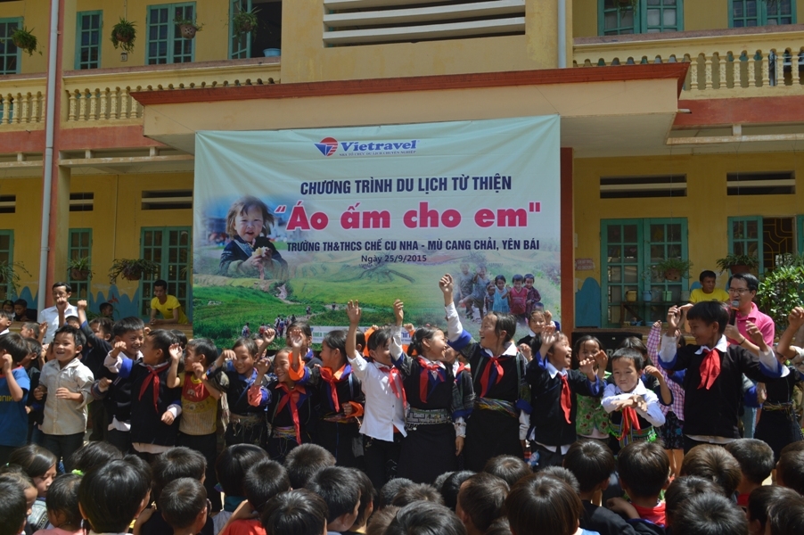du lich tu thien diem sang nhan van trong cac hanh trinh du lich