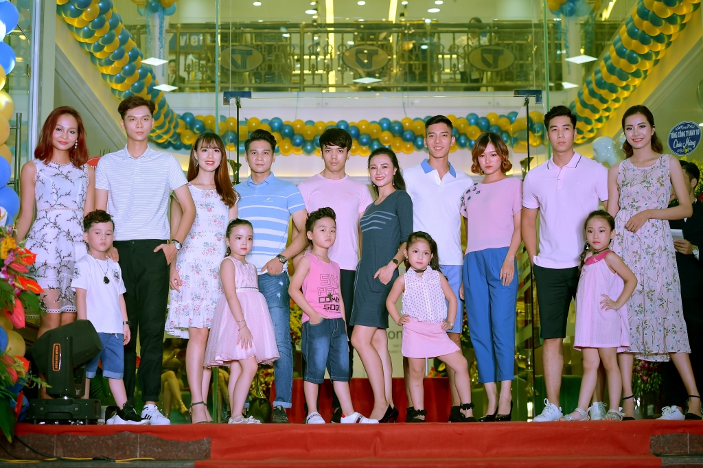 Hấp dẫn chương trình thời trang- ca nhạc tại Trung tâm Thời trang Vinatex