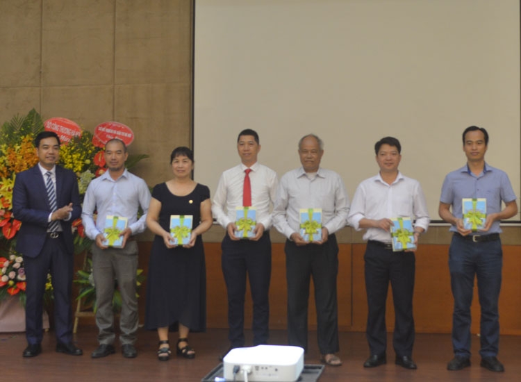 Thành lập Đảng bộ Hiệp hội Doanh nghiệp nhỏ và vừa TP Hà Nội thanh lap dang bo hiep hoi doanh nghiep nho va vua tp ha noi