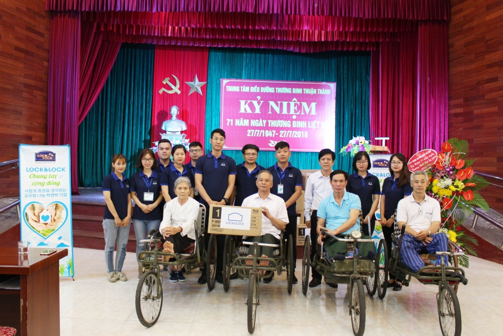 LOCK&LOCK tri ân các thương bệnh binh nhân kỷ niệm 27/7