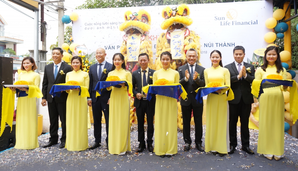 Sun Life Việt Nam khai trương Văn phòng Tổng đại lý tại Núi Thành, tỉnh Quảng Nam
