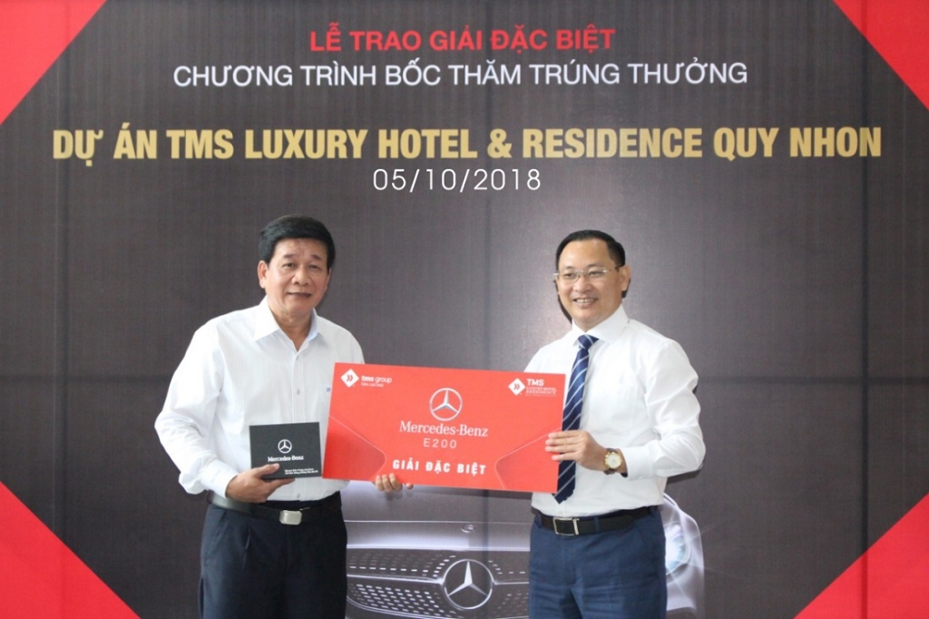 mua can ho nhan thuong xe sang mercedes hon 2 ty dong