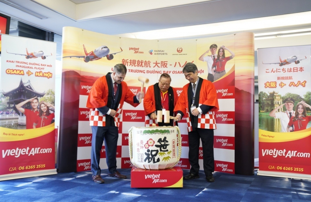 vietjet khai truong duong bay thang dau tien den nhat ban