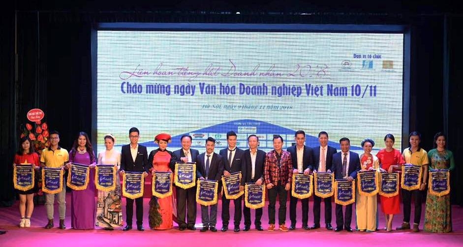 lien hoan tieng hat doanh nhan 2018 san choi giao luu van hoa doanh nghiep