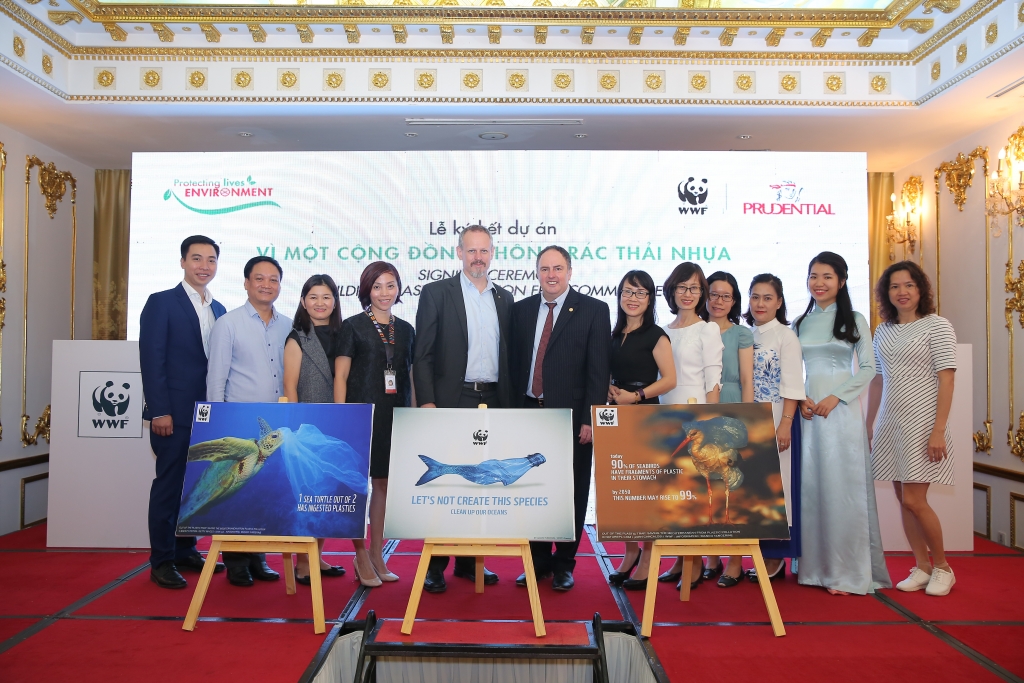 prudential va wwf cung no luc vi mot cong dong khong rac thai nhua