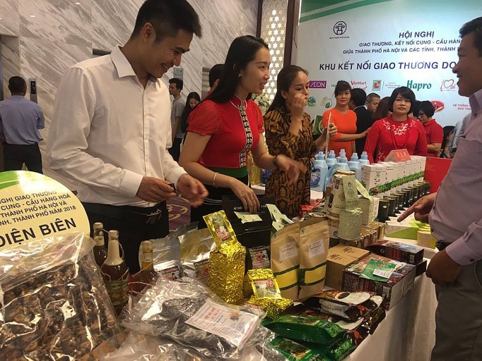 Tăng cường kết nối giao thương giữa Hà Nội với các tỉnh, thành phố tang-cuong-ket-noi-giao-thuong-giua-ha-noi-voi-cac-tinh-thanh-pho-2