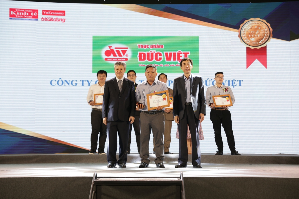 Thực phẩm Đức Việt vào Top 100 sản phẩm dịch vụ “Tin và  Dùng” Việt Nam 2018 thuc pham duc viet vao top 100 san pham dich vu tin va dung viet nam 2018