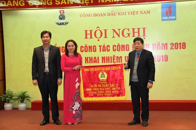 Công đoàn Dầu khí Việt Nam: Hướng về cơ sở và người lao động cong doan dau khi viet nam huong ve co so va nguoi lao dong