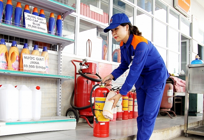 Công ty Xăng dầu Khu vực I: Mỗi nhân viên là một chiến sỹ phòng cháy chữa cháy, bảo vệ môi trường cong ty xang dau khu vuc i moi nhan vien la mot chien sy phong chay chua chay bao ve moi truong