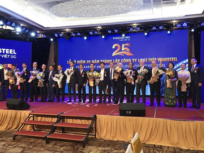 Thép Việt Úc: Dấu ấn 25 năm xây dựng và phát triển thep viet uc dau an 25 nam xay dung va phat trien