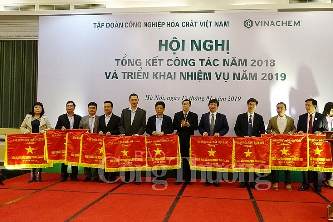 Tập đoàn Hóa chất Việt Nam: Năm 2019 tập trung giải pháp trọng tâm, xử lý các dự án thua lỗ tap doan hoa chat viet nam nam 2019 tap trung giai phap trong tam xu ly cac du an thua lo