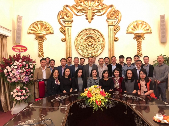 Hơn một thập kỷ đóng góp cho phát triển ngành công nghiệp hóa chất Việt Nam hon mo t tha p ky do ng go p cho phat trien nga nh cong nghiep hoa chat