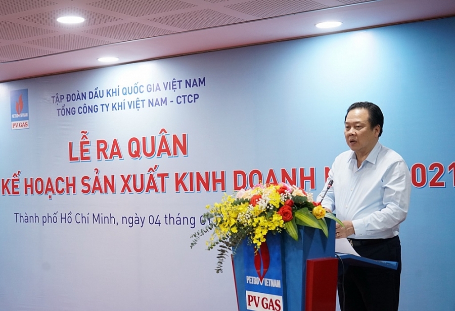 Phát biểu chúc mừng của đồng chí Nguyễn Hoàng Anh - Ủy viên ban chấp hành Trung Ương Đảng, Chủ tịch UB Quản lý vốn NN Phát biểu chúc mừng của đồng chí Nguyễn Hoàng Anh - Ủy viên ban chấp hành Trung Ương Đảng, Chủ tịch UB Quản lý vốn NN