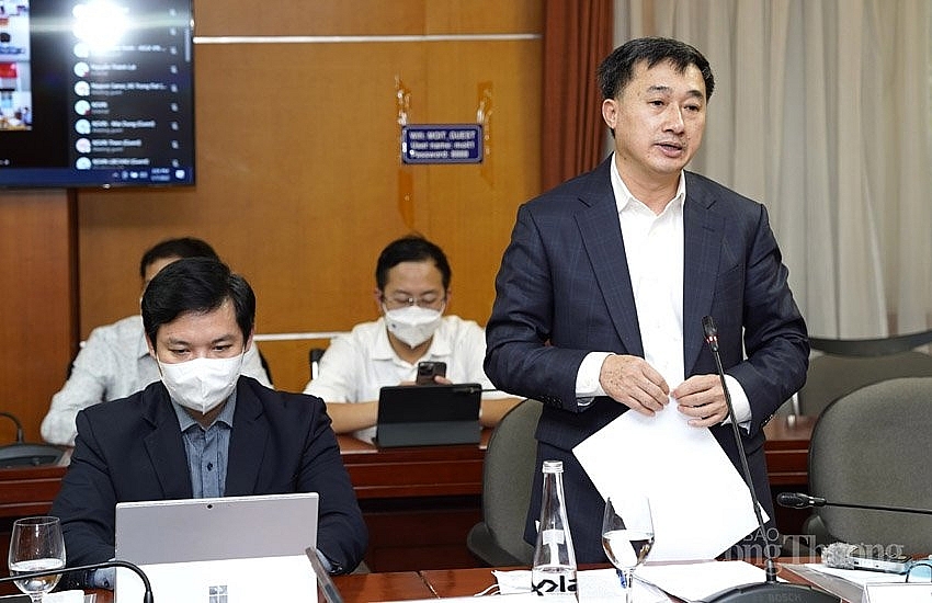 Thứ trưởng Bộ Y tế Trần Văn Thuấn Thứ trưởng Bộ Y tế Trần Văn Thuấn