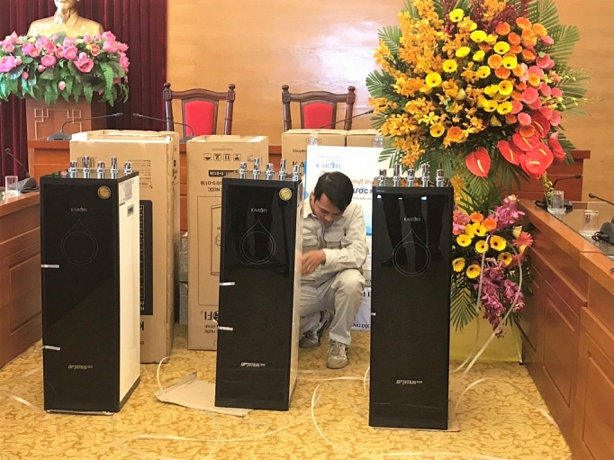 Karofi tặng máy lọc nước cho bệnh viện điều trị Covid-19 karofi tang may loc nuoc cho benh vien dieu tri covid 19
