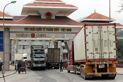 Số lượng xe nông sản tồn tại các cửa khẩu giảm hẳn so luong xe nong san ton tai cac cua khau giam han