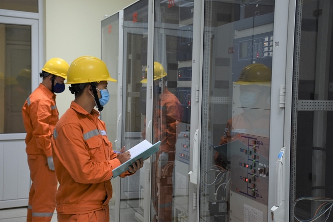 EVNHANOI sẵn sàng đảm bảo cung cấp điện các ngày nghỉ lễ 30/4 và 1/5 evnhanoi san sang dam bao cung cap dien cac ngay nghi le 304 va 15