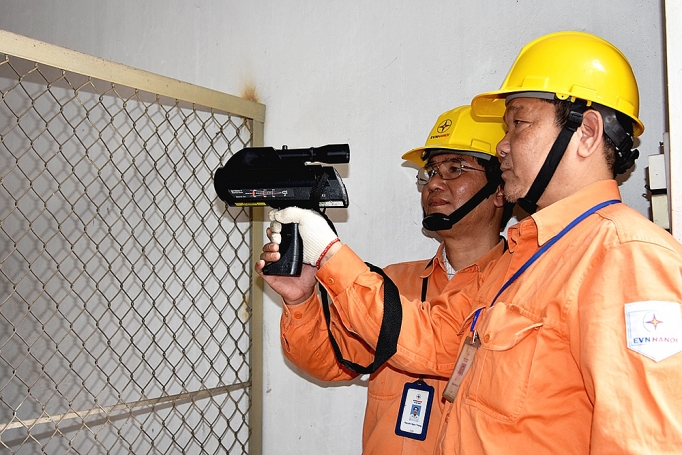 evn hanoi dam bao cung ung dien mua thi nam 2019
