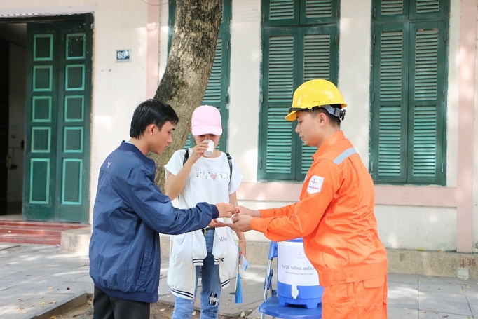 evn hanoi binh nuoc mien phi chua dung an tinh