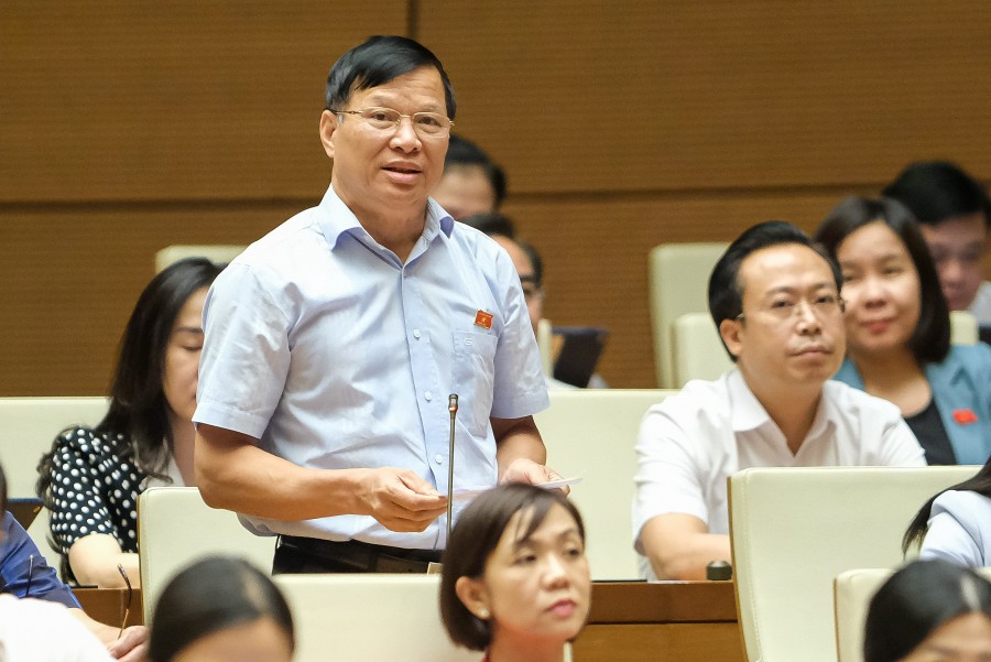 (CẬP NHẬT LIÊN TỤC): Phiên chất vấn Bộ trưởng Tài chính và Thống đốc Ngân hàng