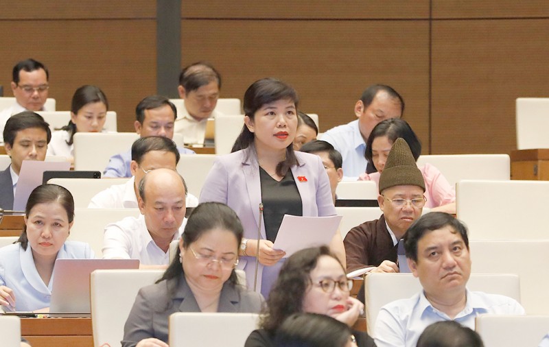 Đại biểu Nguyễn Thị Thu Hà – đoàn Quảng Ninh Đại biểu Nguyễn Thị Thu Hà – đoàn Quảng Ninh