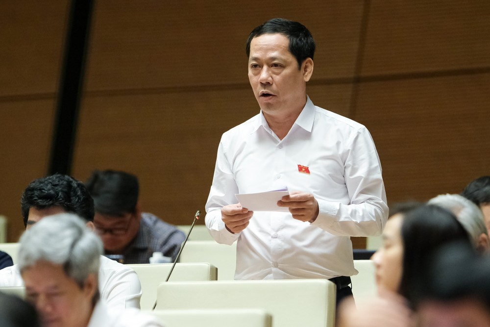 đại biểu Trần Nhật Minh - đoàn Nghệ An đại biểu Trần Nhật Minh - đoàn Nghệ An