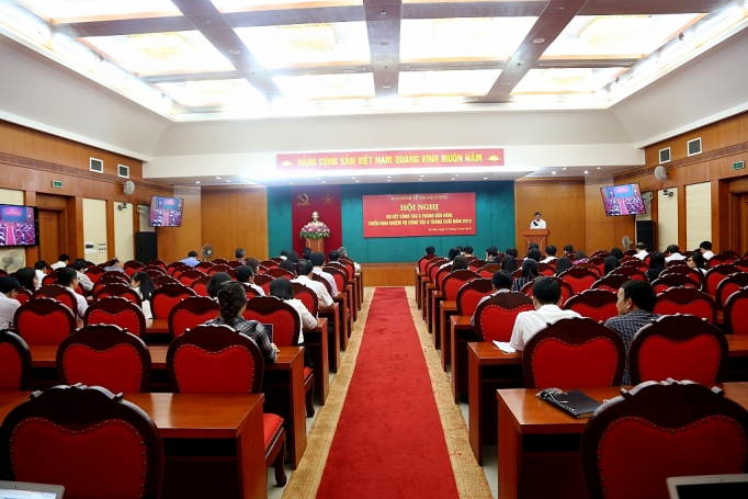 Tăng tốc, bứt phá trên các lĩnh vực tang toc but pha tren cac linh vuc