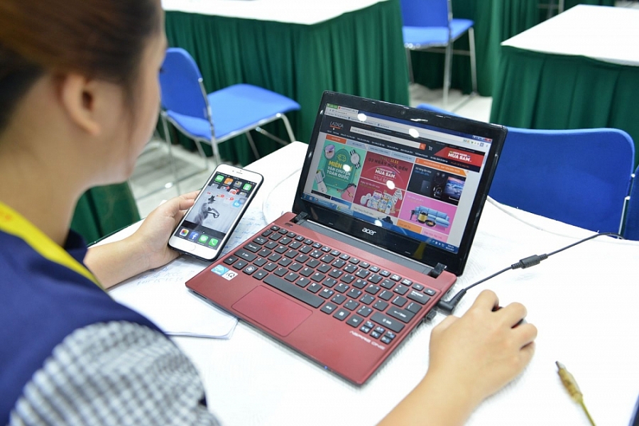 chương trình Ngày mua sắm trực tuyến ASEAN cũng là một trong những hoạt động tích cực góp phần việc thực thi Hiệp định ASEAN về thương mại điện tử. 5708 mua sam truc tuyen