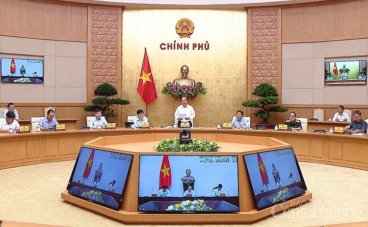 5825 toan canh 1 copy