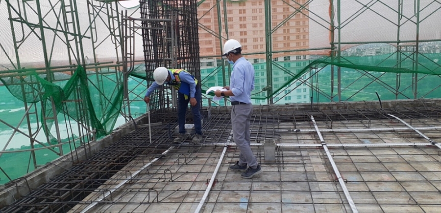 Giá thép xây dựng cũng đang đà giảm Giá thép xây dựng cũng đang đà giảm