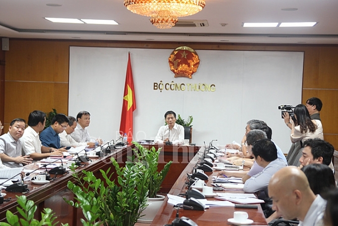 Ngành công nghiệp phải là động lực tốt cho tăng trưởng kinh tế nganh cong nghiep phai la dong luc tot cho tang truong kinh te