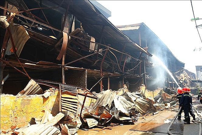 bo cong thuong se lam ro hon cong tac quan ly hoa chat tai cong ty bong den phich nuoc rang dong