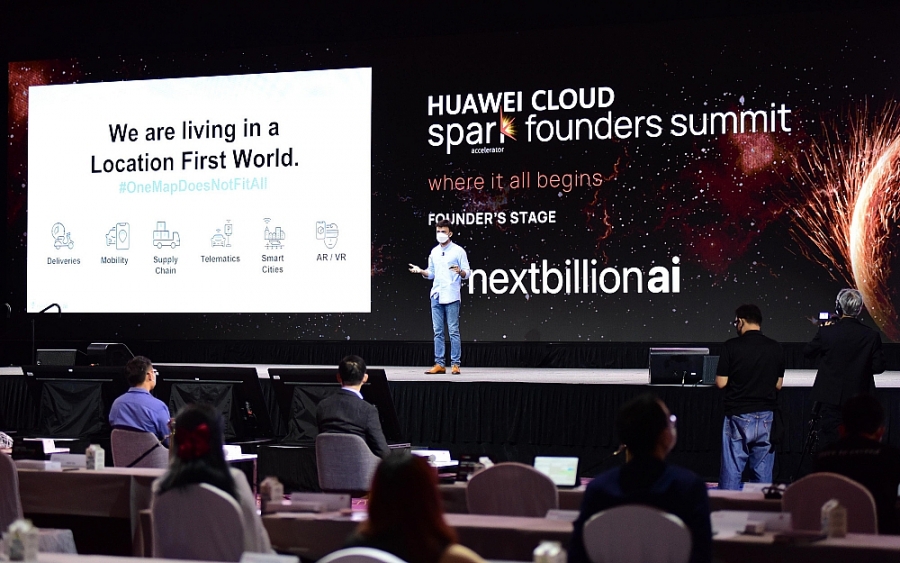 Huawei đã công bố kế hoạch đầu tư 100 triệu USD vào hỗ trợ cộng đồng khởi nghiệp tại châu Á - Thái Bình Dương trong 3 năm tới, từ đó xây dựng hệ sinh thái khởi nghiệp bền vững và tạo ra giá trị mới cho khu vực Huawei đã công bố kế hoạch đầu tư 100 triệu USD vào hỗ trợ cộng đồng khởi nghiệp tại châu Á - Thái Bình Dương trong 3 năm tới, từ đó xây dựng hệ sinh thái khởi nghiệp bền vững và tạo ra giá trị mới cho khu vực